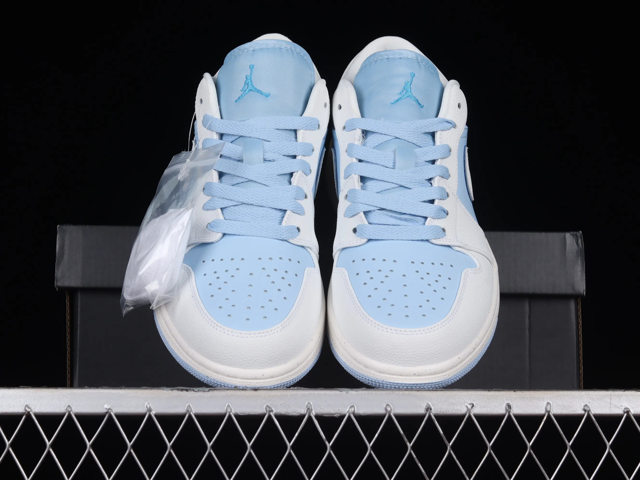 All categories Air Jordan Jordan series basketball shoes Air Jordan 1 Low Air Jordan 1 Low AJ1 Joe 1 ice blue low-top cultural and leisure sports sneakers DV1299-104